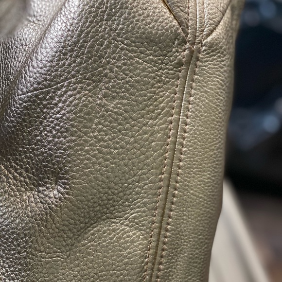 MK handbags gold with gold hard ware. - Picture 7 of 7